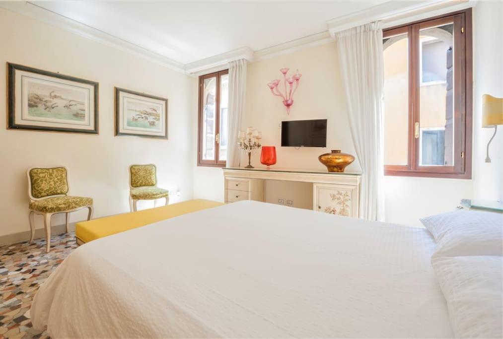 Ca' San Marco, Literally 20 Meters From San Marco Square! Apartment