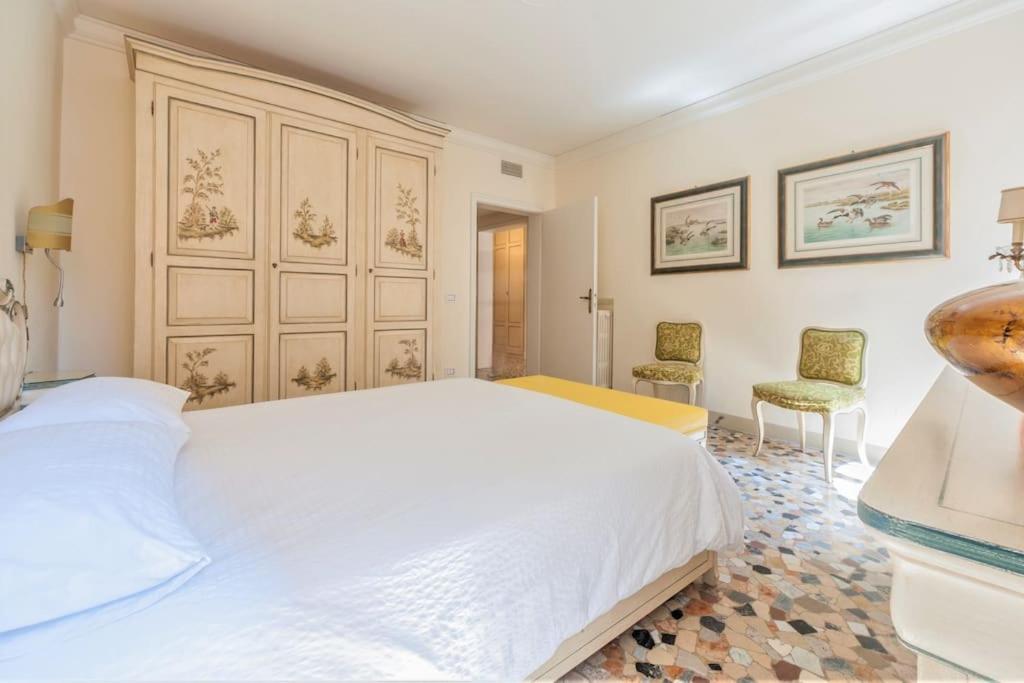 Ca' San Marco, Literally 20 Meters From San Marco Square! Apartment *
