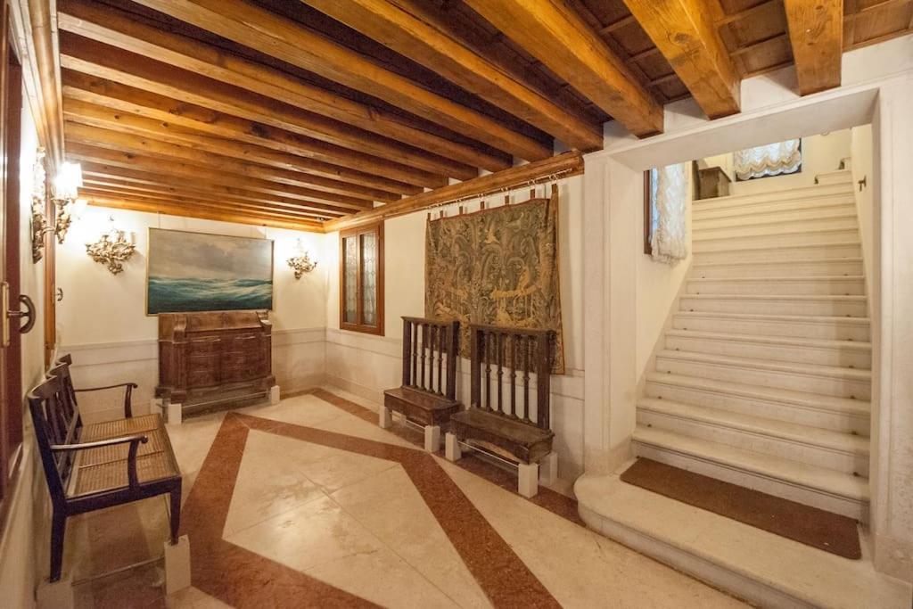 Ca' San Marco, Literally 20 Meters From San Marco Square! Apartment Venice
