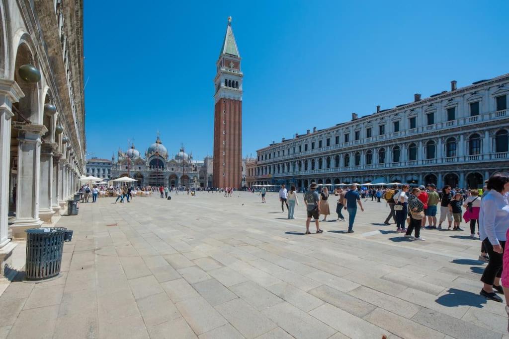 Ca' San Marco, Literally 20 Meters From San Marco Square! Apartment *