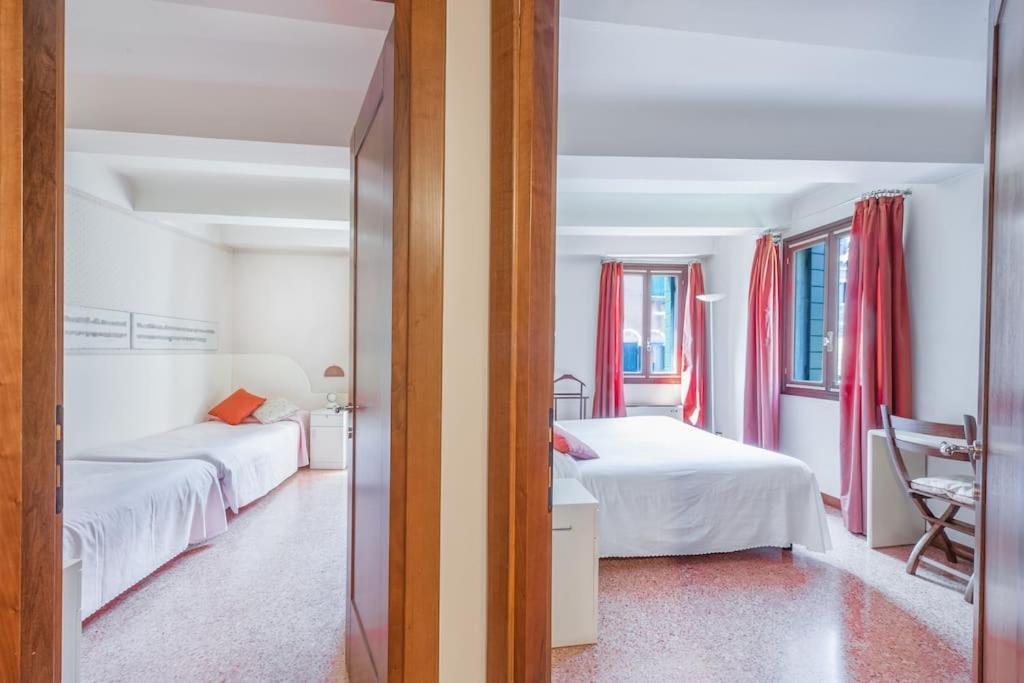 Apartment Ca' De La Comare, Relaxing And Elegant On Canal Grande *