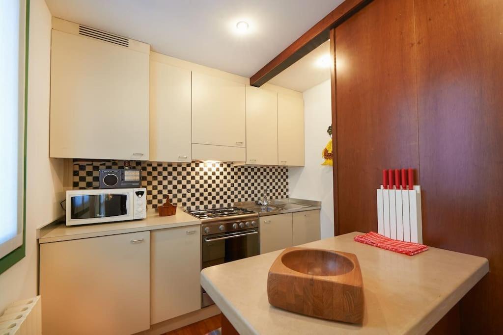 Apartamento Ca' Del Pittore In Dorsoduro, Elegant Fine Arts District *