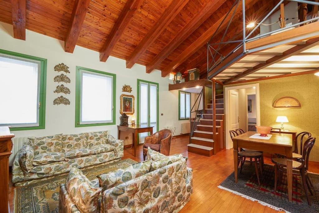 Apartamento Ca' Del Pittore In Dorsoduro, Elegant Fine Arts District Veneza