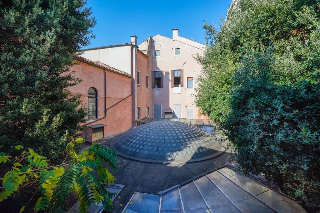 Ca' Del Pittore In Dorsoduro, Elegant Fine Arts District Apartamento