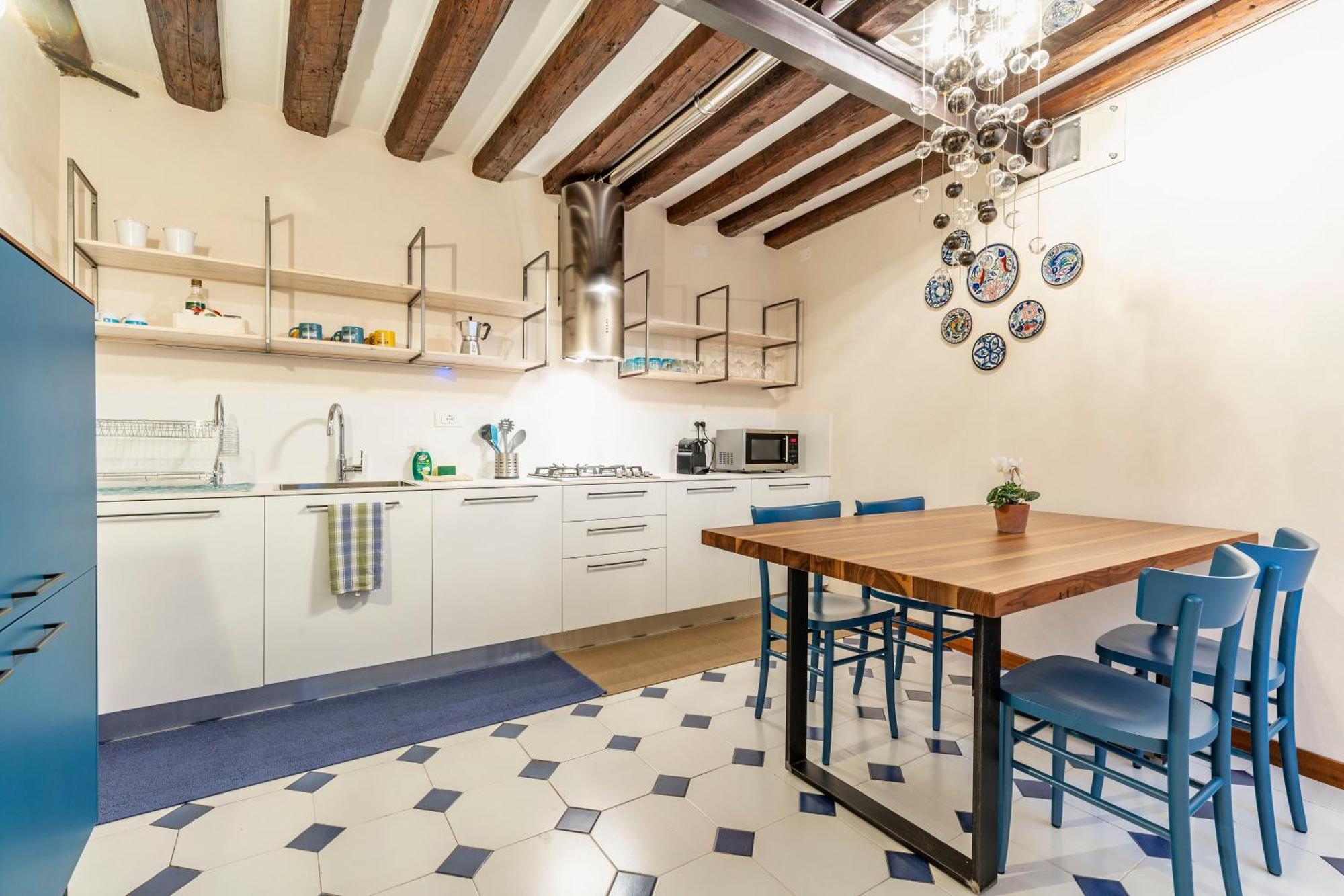 San Silvestro House * Venice