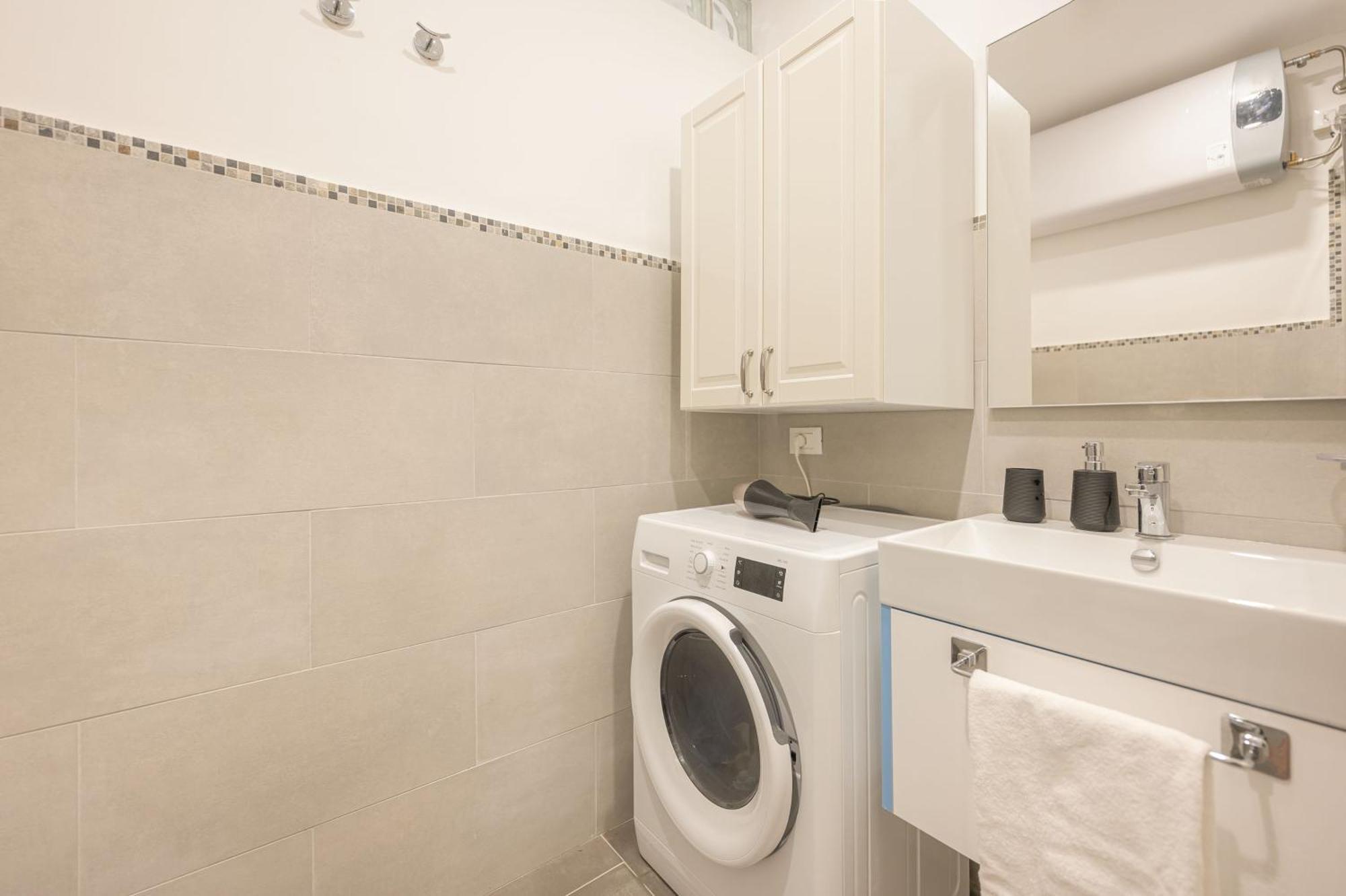 Apartamento Casa Luna - 10 Min From Train Station Veneza