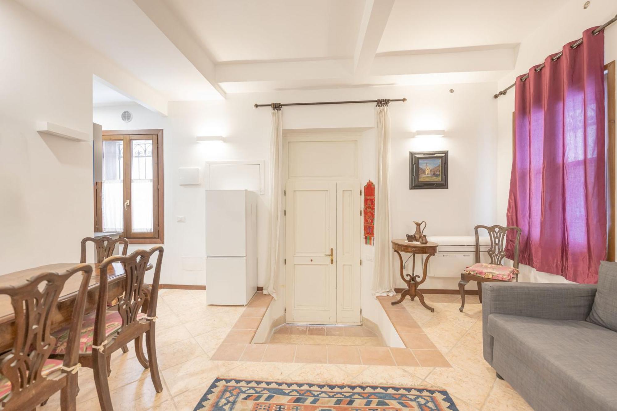 Casa Luna - 10 Min From Train Station Apartamento