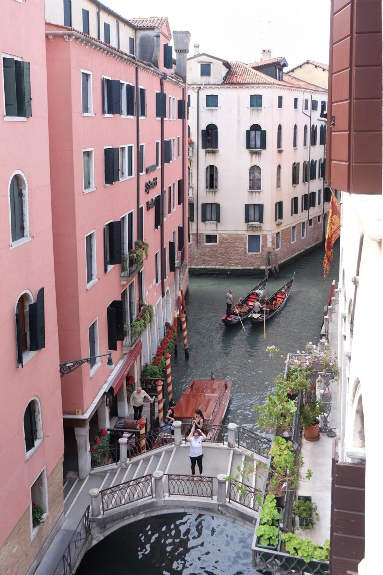 Ross' House 1 * Venice
