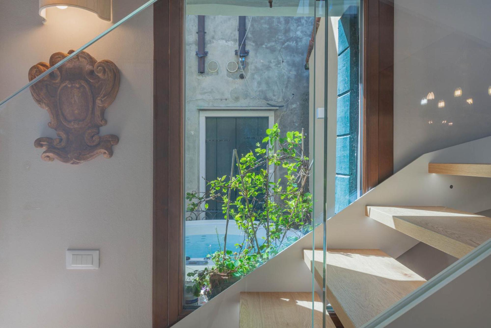 Casa Virginia Direct At The Canal Cannaregio With Own Roof Terrace Appartamento *