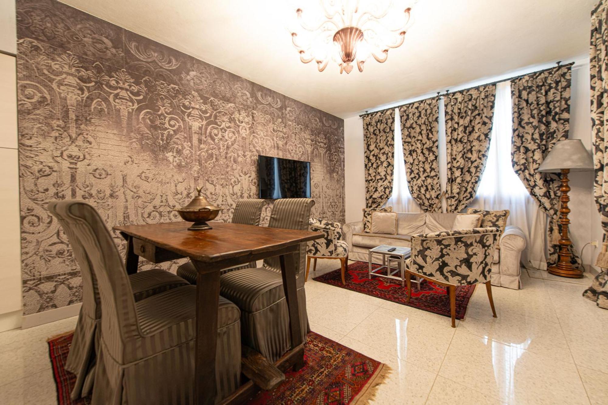 San Marco Luxury Muneghe