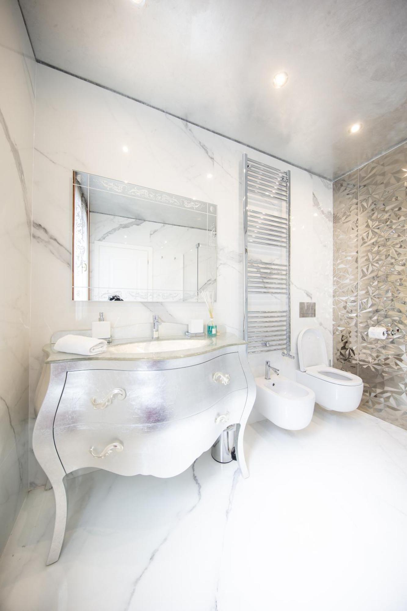 Do Leoni Apartamento *