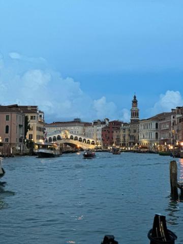 Apartment Ponte Di Rialto E Canal Grande-palazzo Benzon *