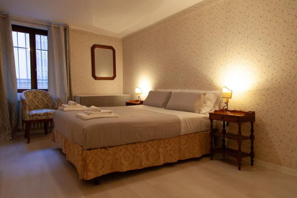 Apartment Ponte Di Rialto E Canal Grande-palazzo Benzon Venice
