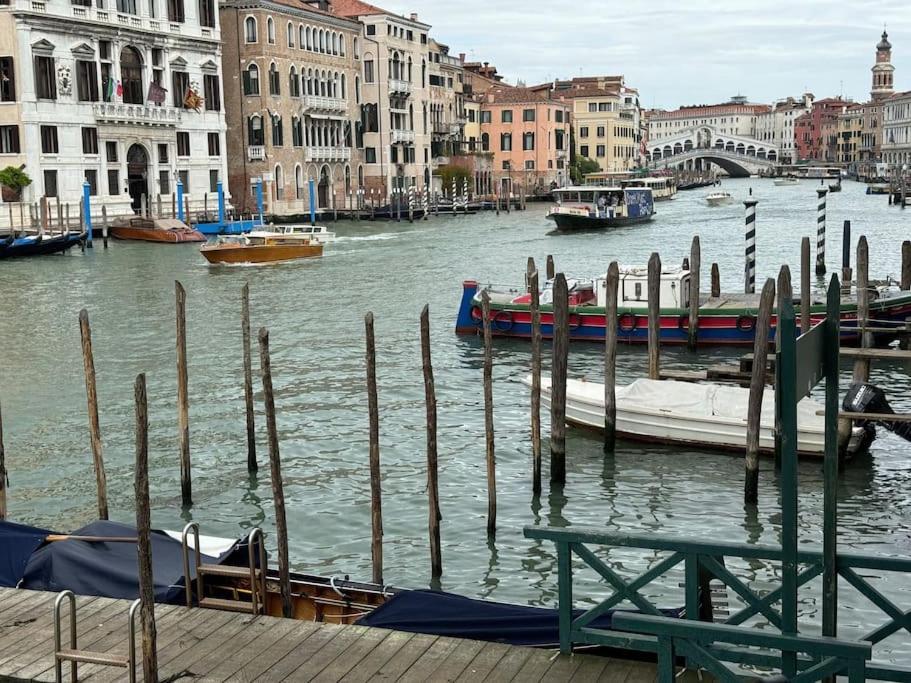 Apartment Ponte Di Rialto E Canal Grande-palazzo Benzon Venice