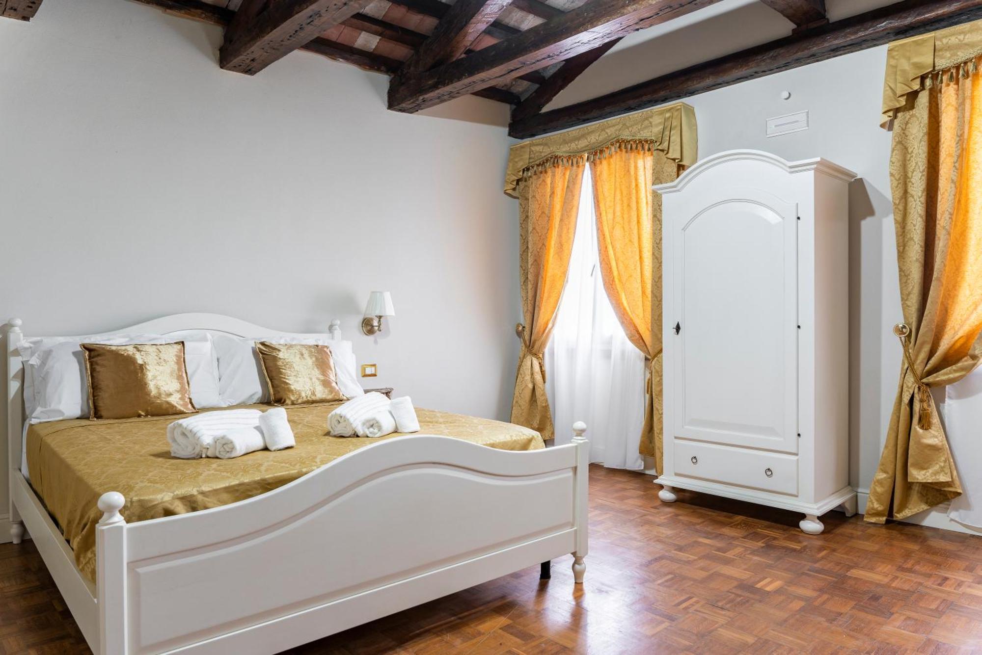 Palazzo Titti Rialto Guest house