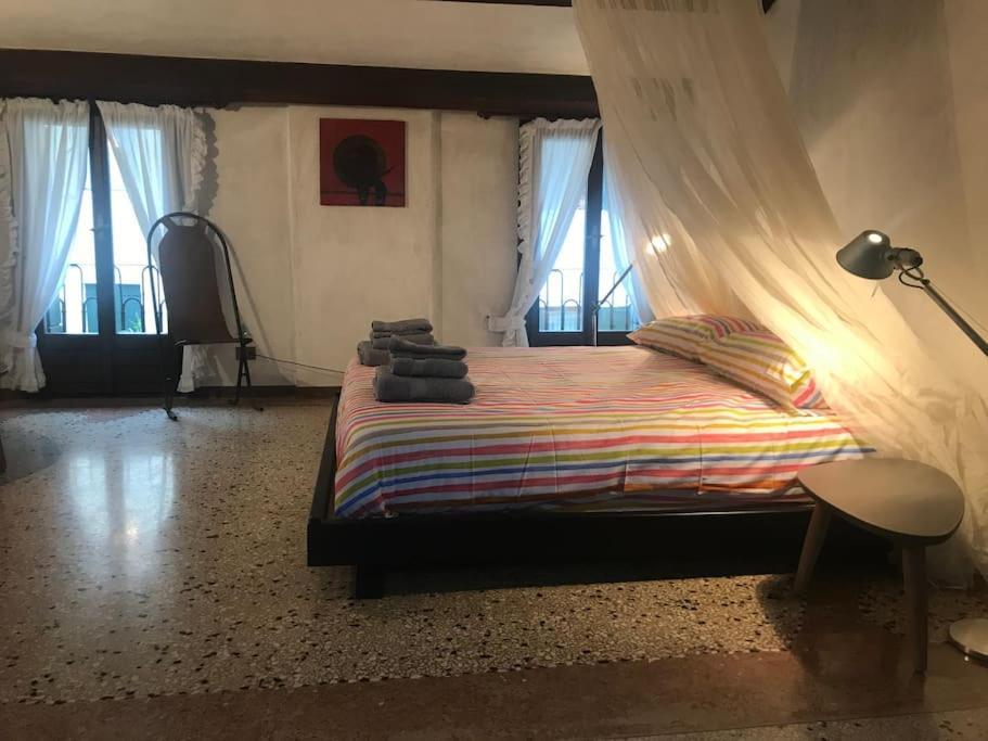 Cosy Apt For 6 Pp Between San Marco And Rialto Bridge Apartment *