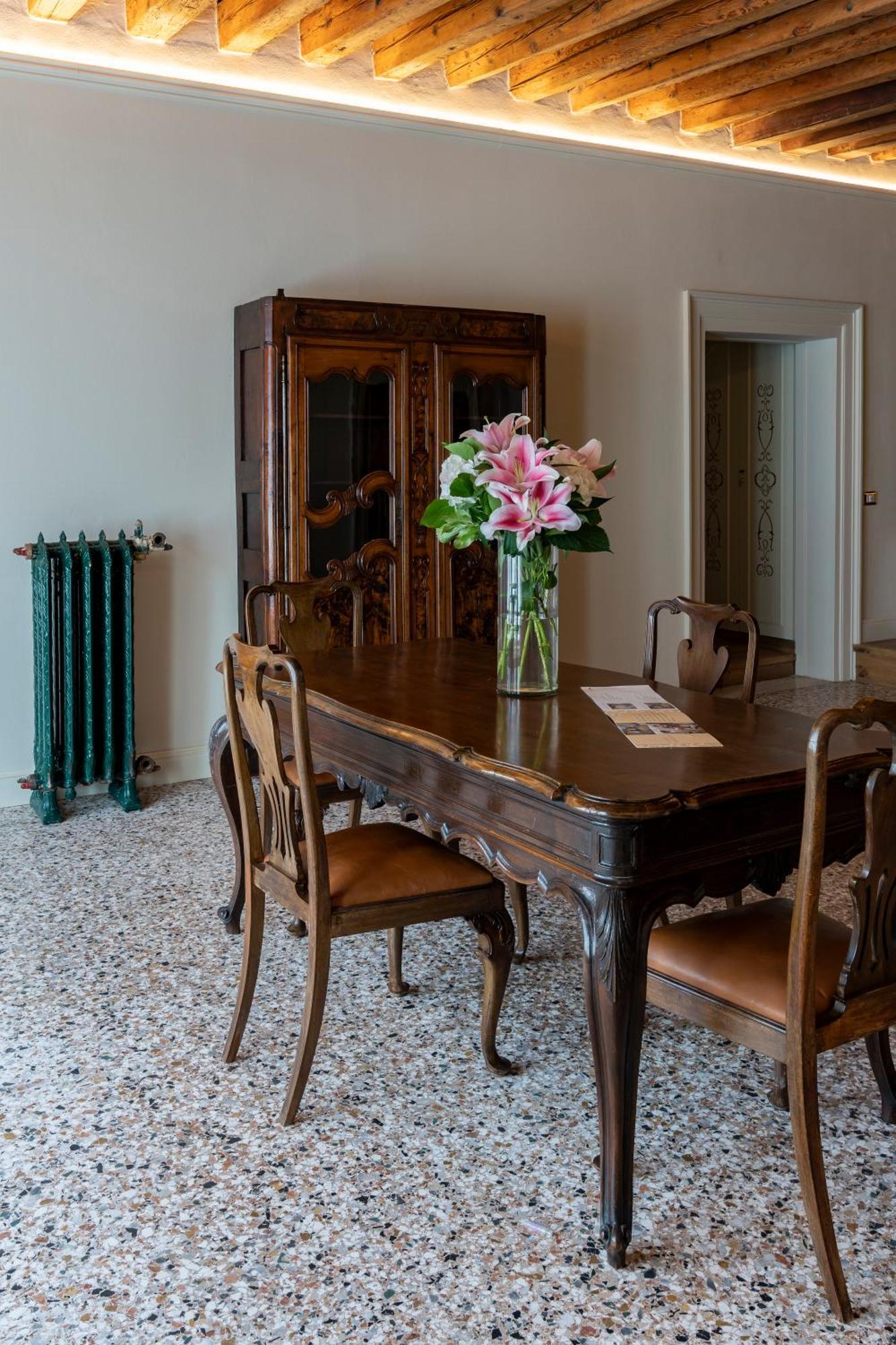Palazzo Titti Rialto Guest house *