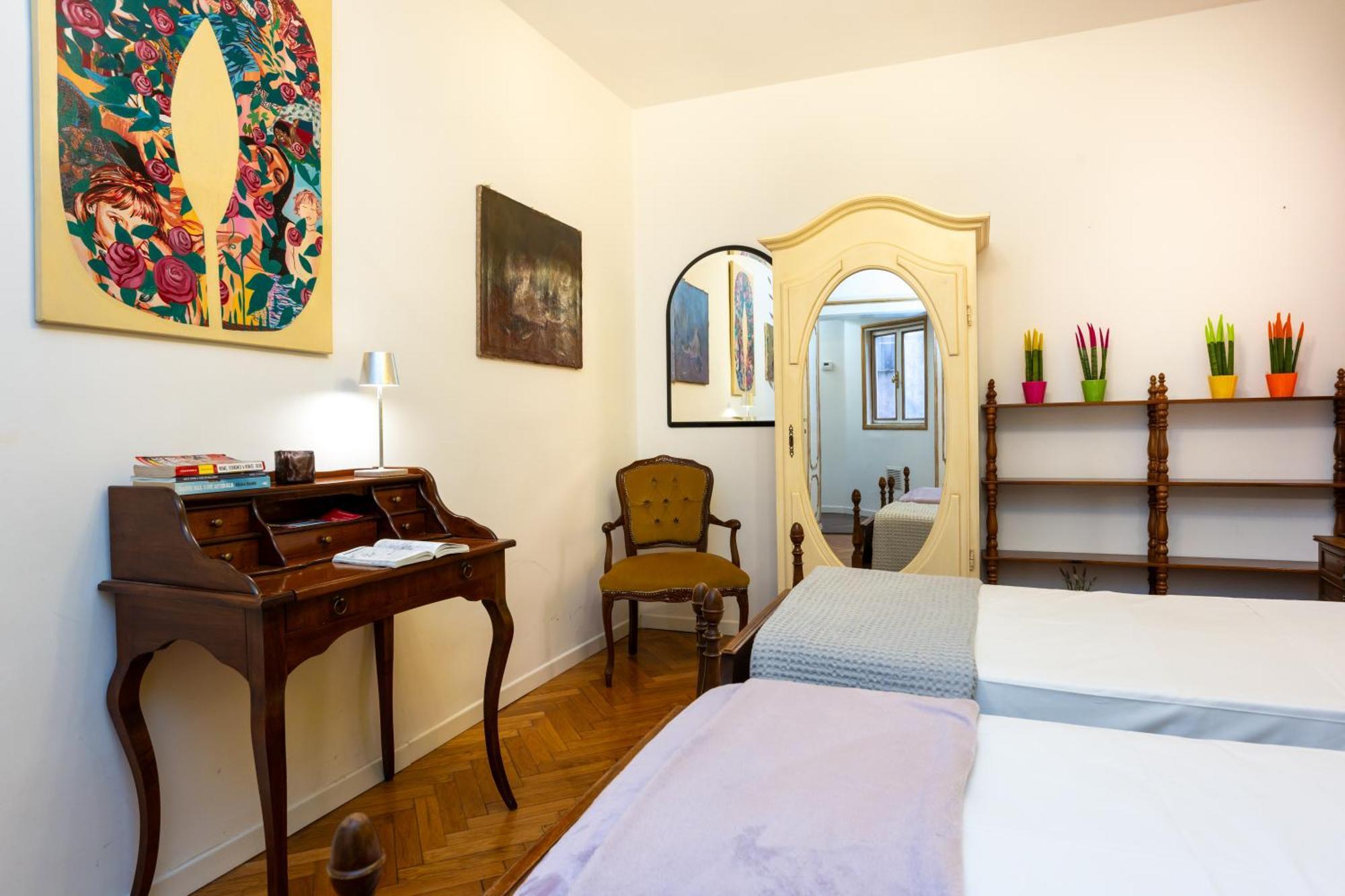 Apartment By Rialto