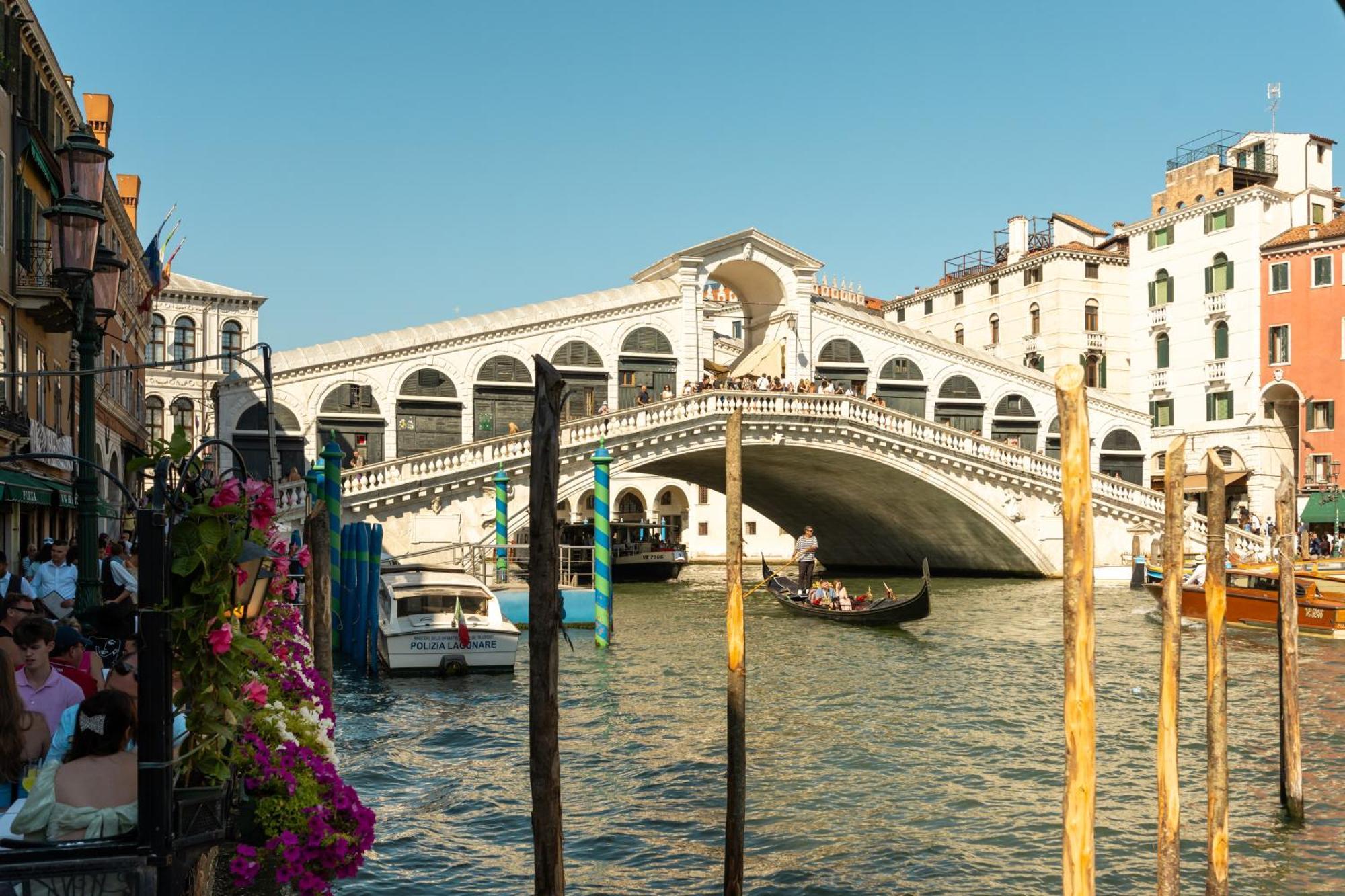 By Rialto * Venice