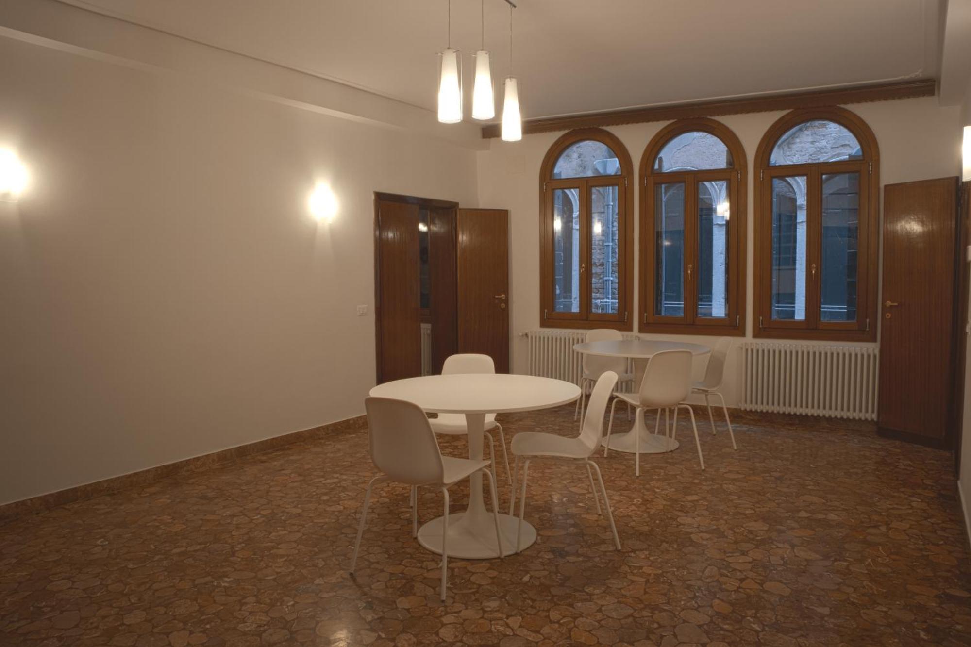 Venice Rooms *
