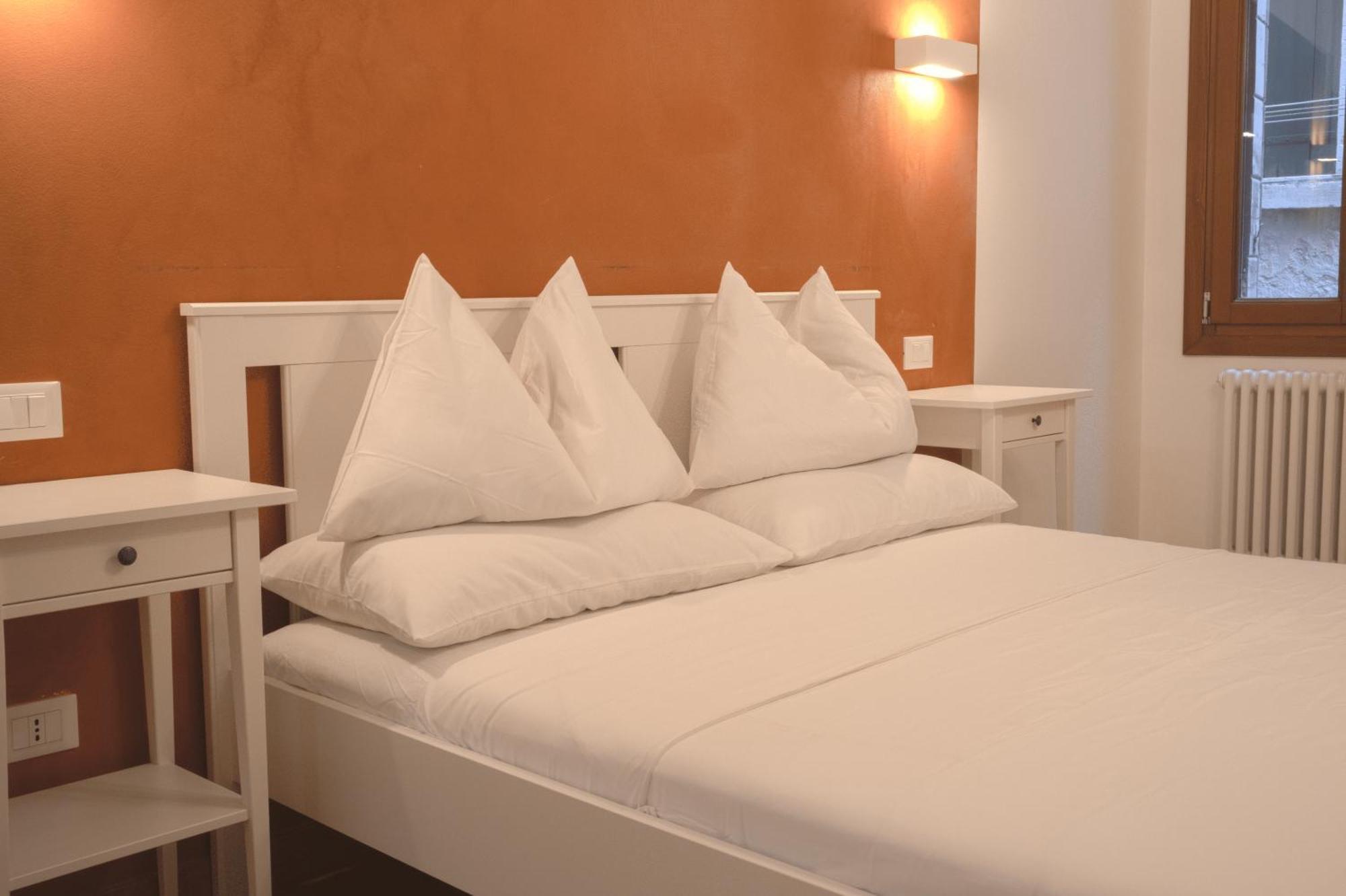 Venice Rooms * Venice