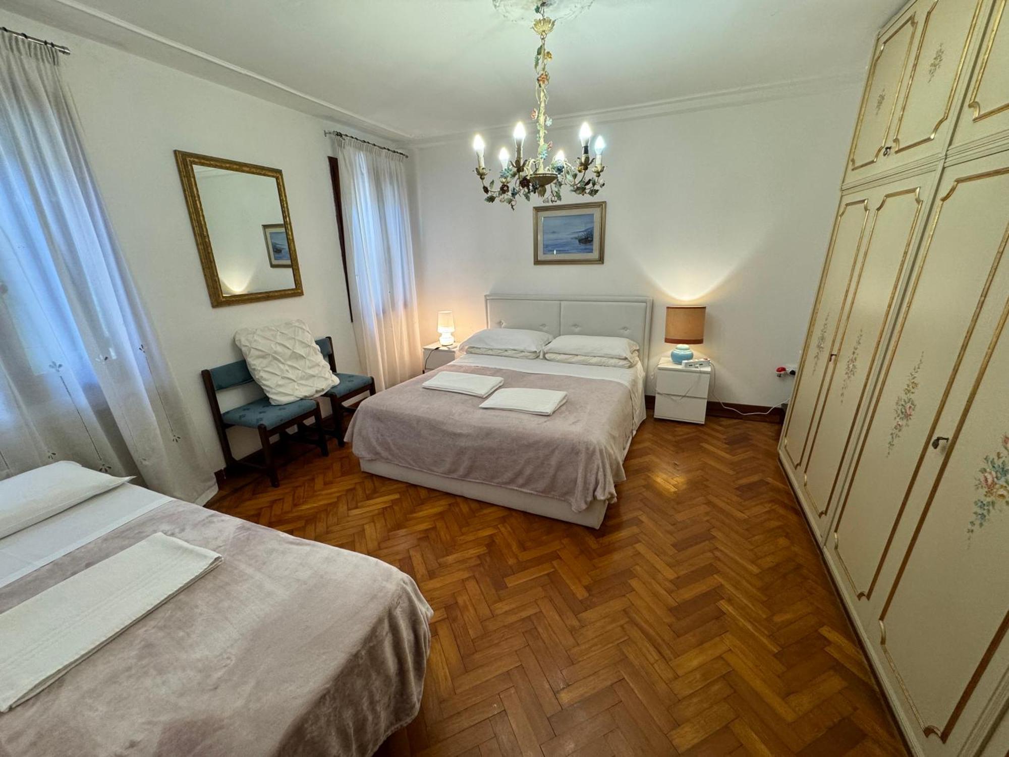 Artists' House 5 Stars Affittacamere *