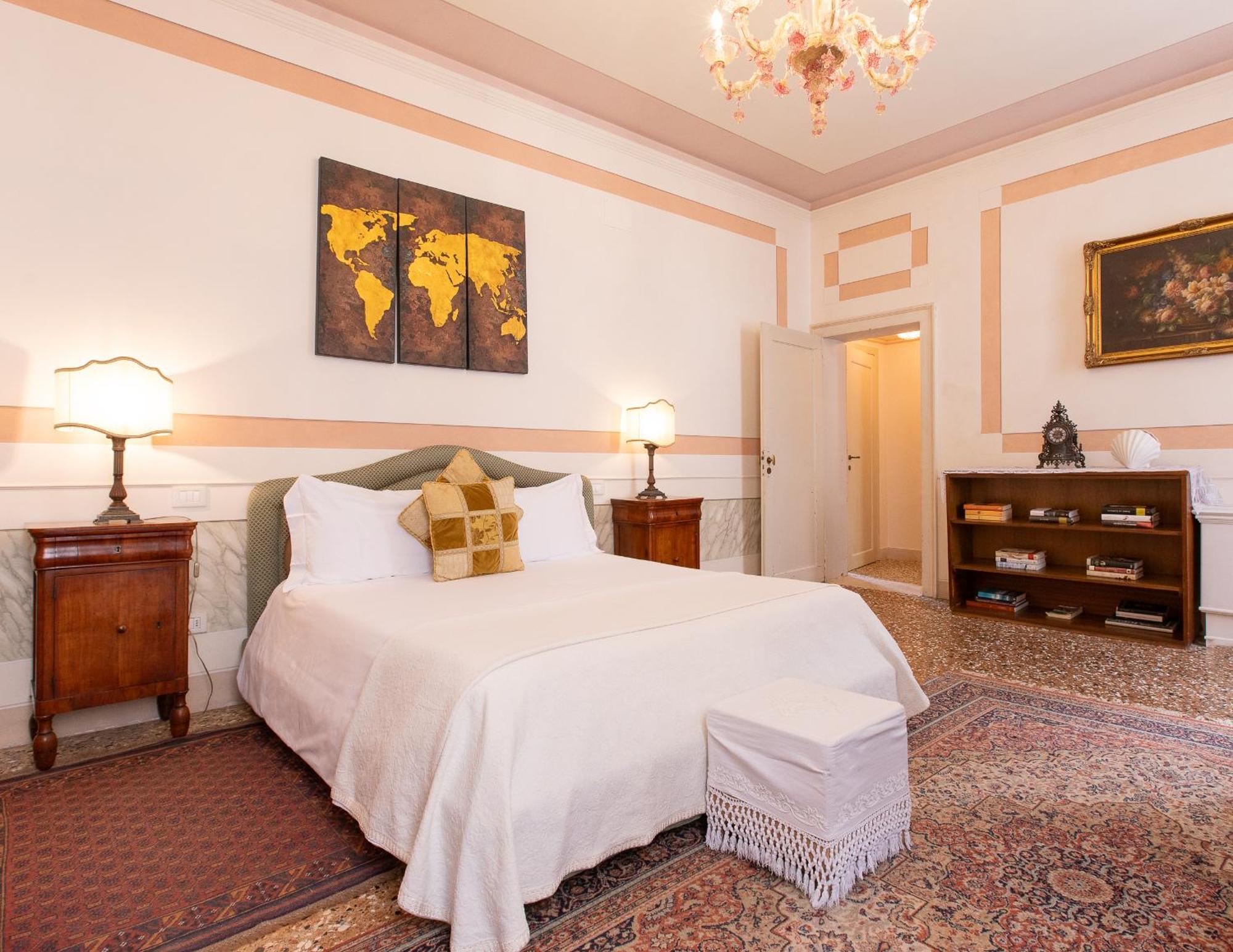 Palazzetto Pisani Grand Canal 4*