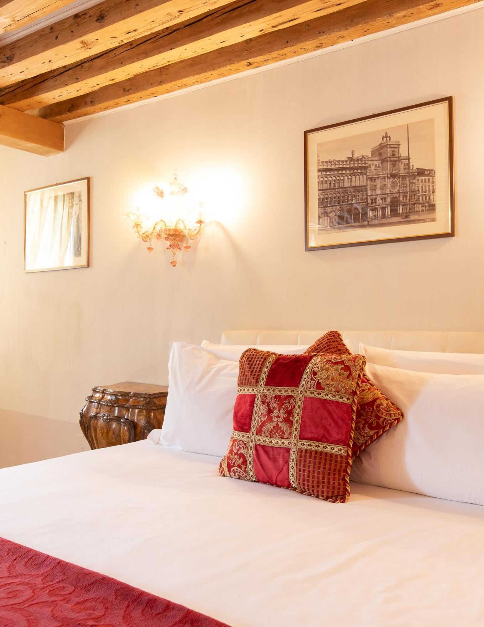 Guest house Palazzetto Pisani Grand Canal