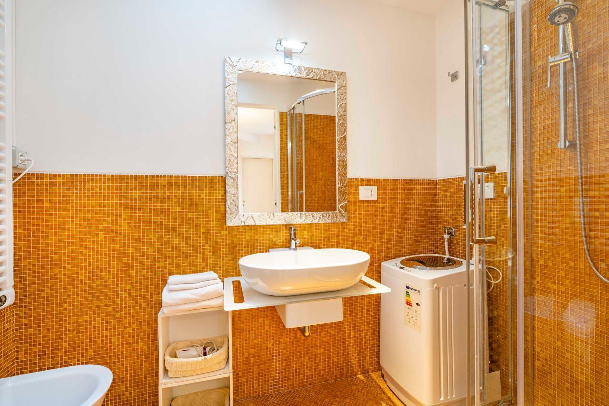 Contemporary In Ff Venice