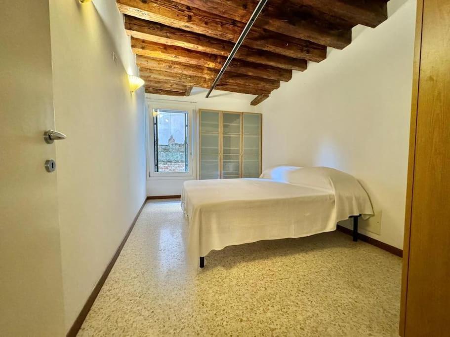 Dimora Spezier 4791 Apartment
