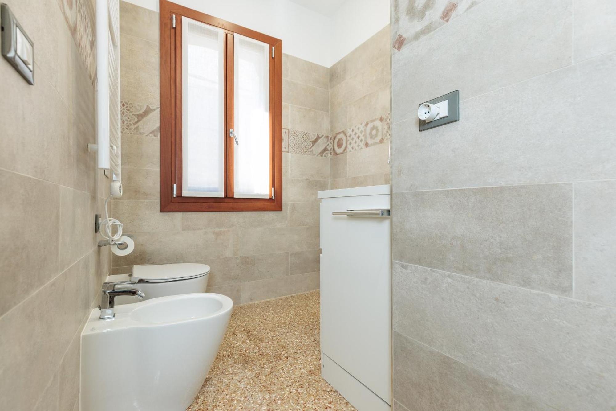 Apartment Accogliente Monolocale Veneziano2 Aria Condizionata, Vicino A Campus E Stazione