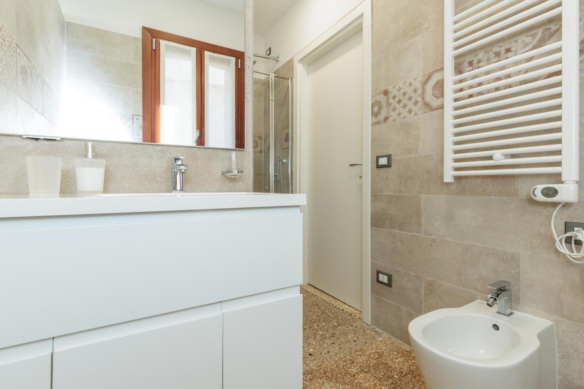 Accogliente Monolocale Veneziano2 Aria Condizionata, Vicino A Campus E Stazione Apartment *