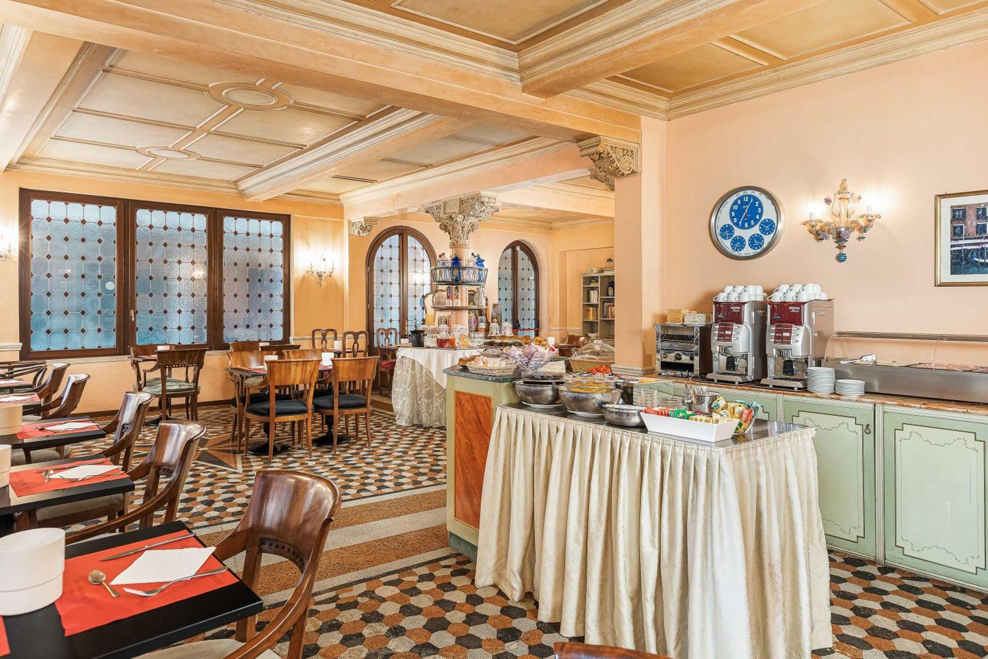 Hotel Marconi 3*