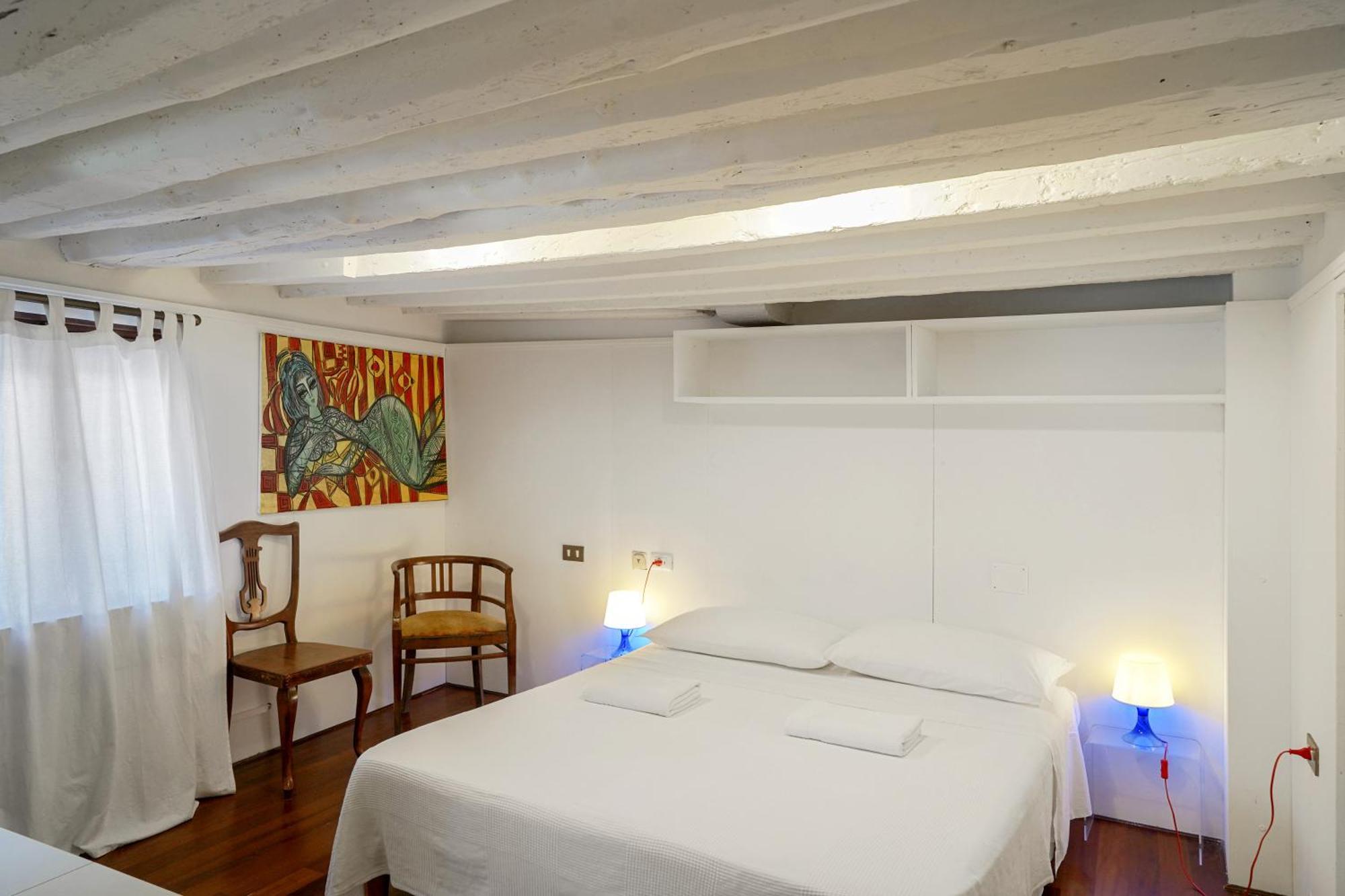 Super 1 Bedroom *