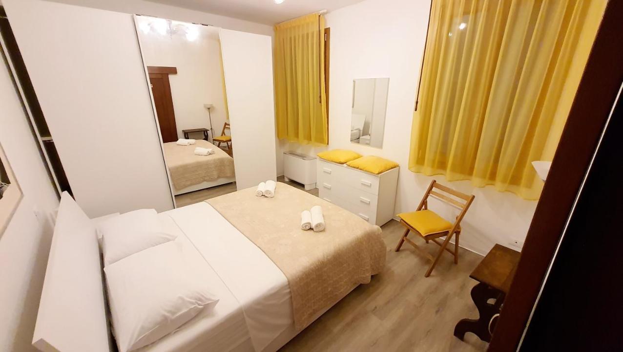 10 Minutes To The Train Station Guest house *