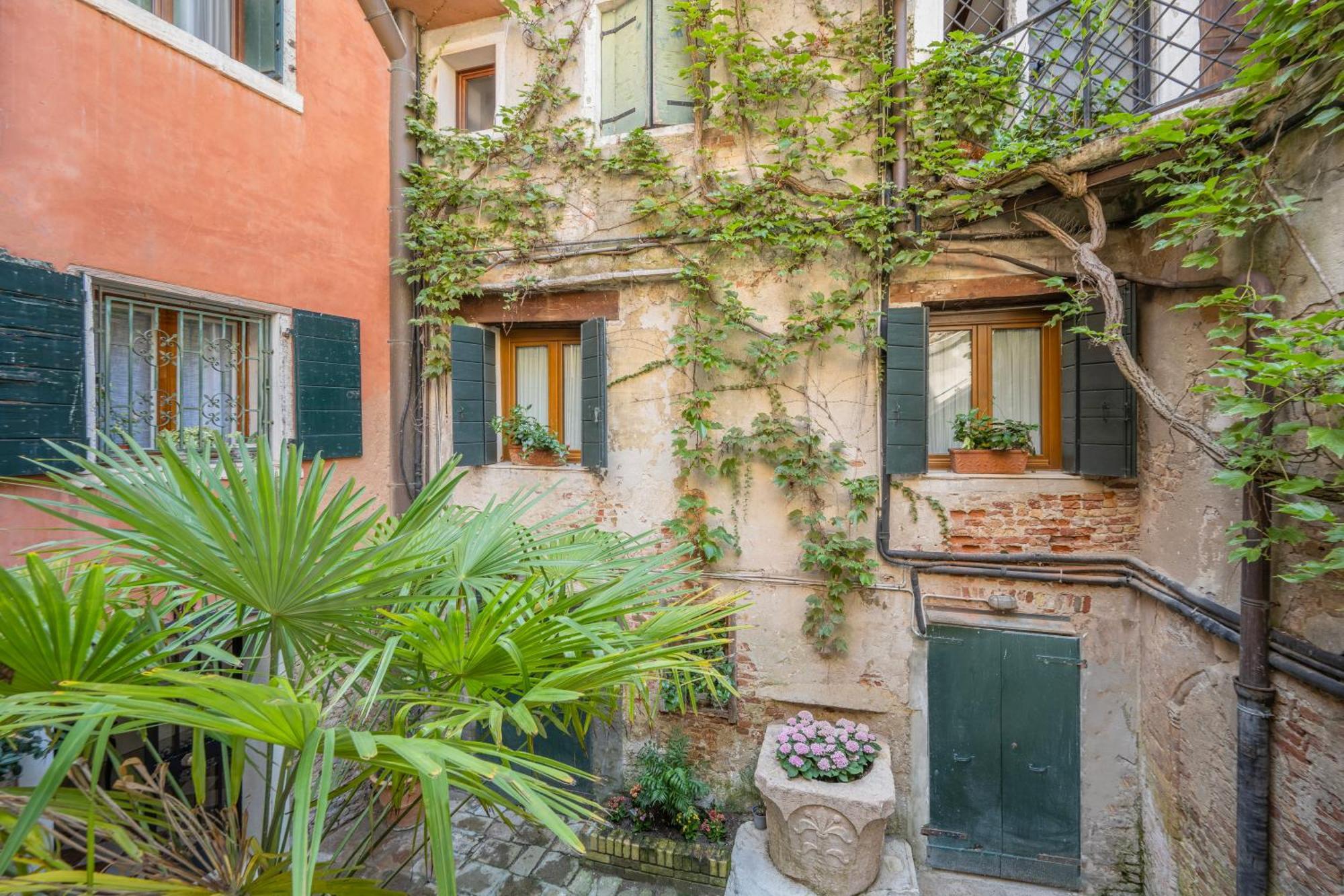 Apartment Paruta Corte Nascosta