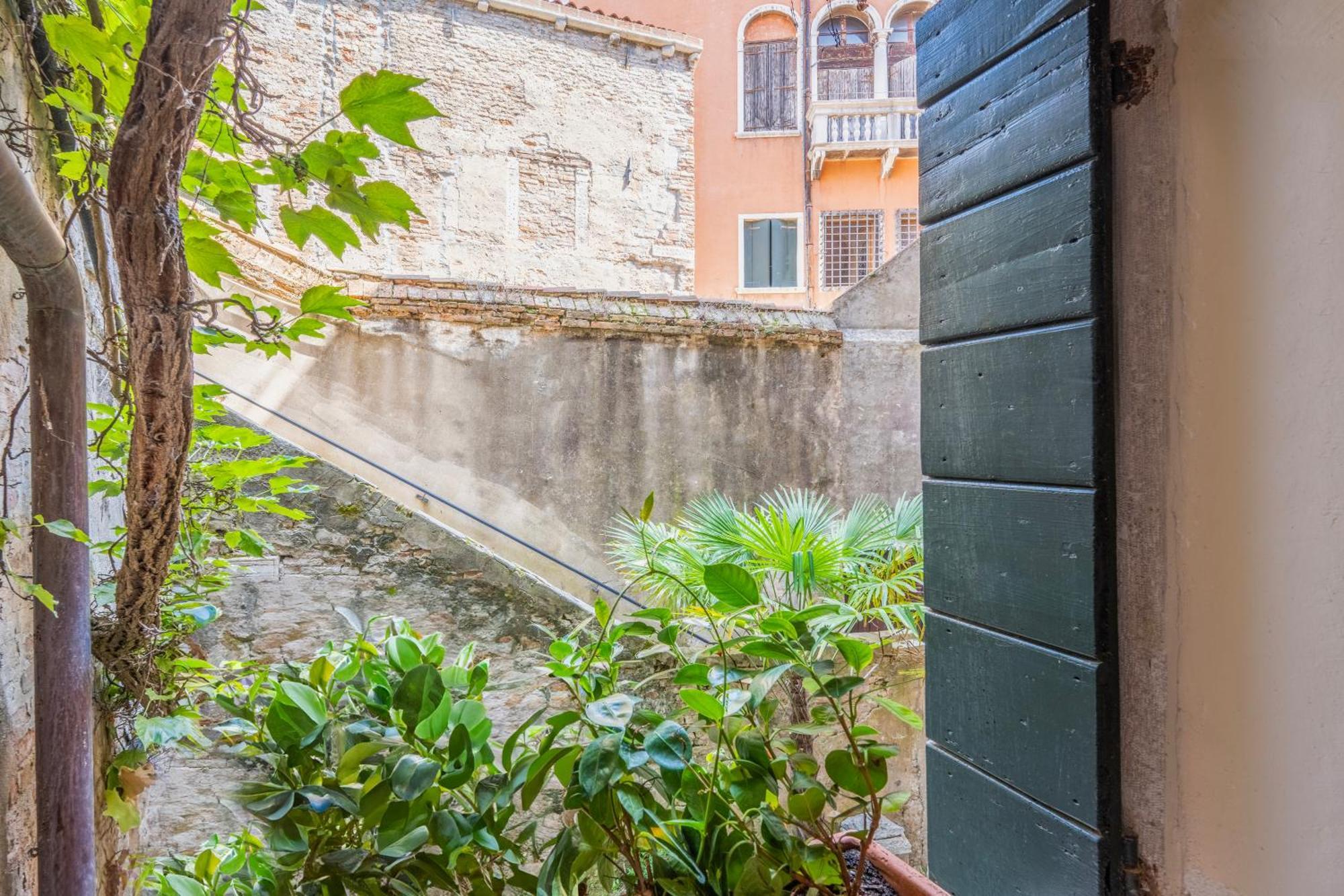 Paruta Corte Nascosta Venice
