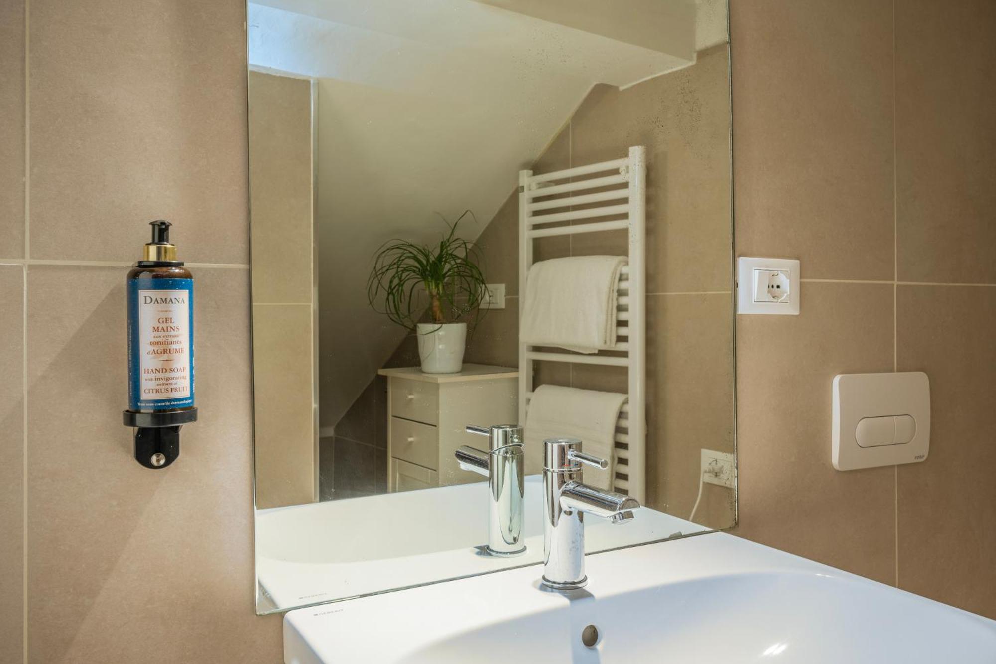 Apartment Paruta Corte Nascosta