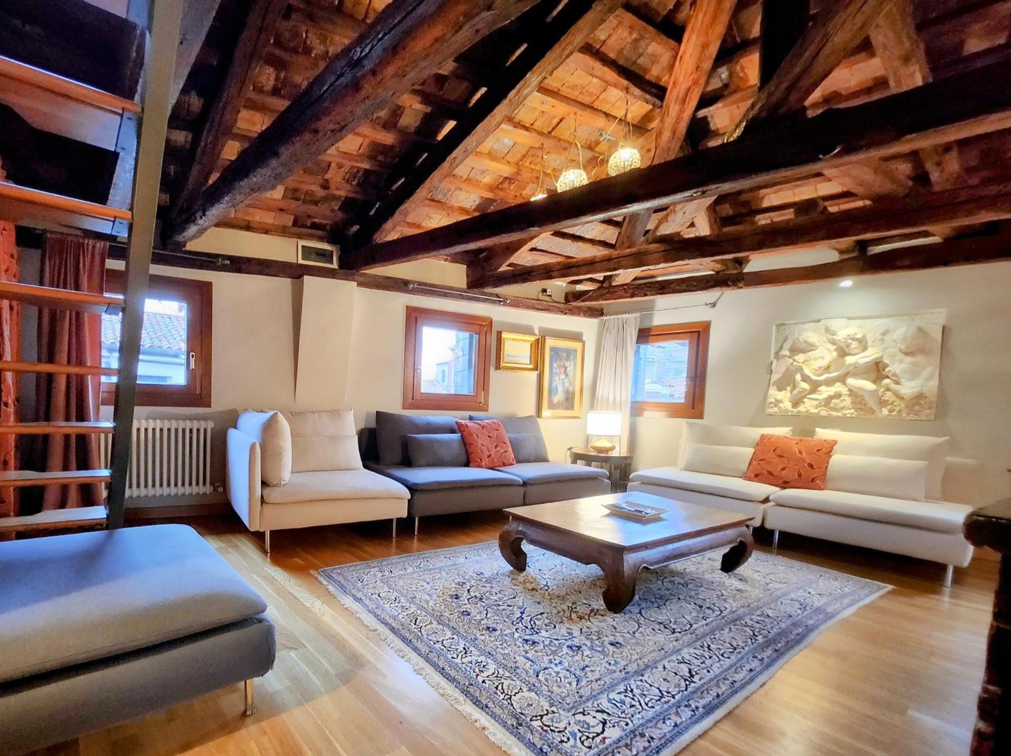 Apartment Casanova Penthouse In The Heart Of