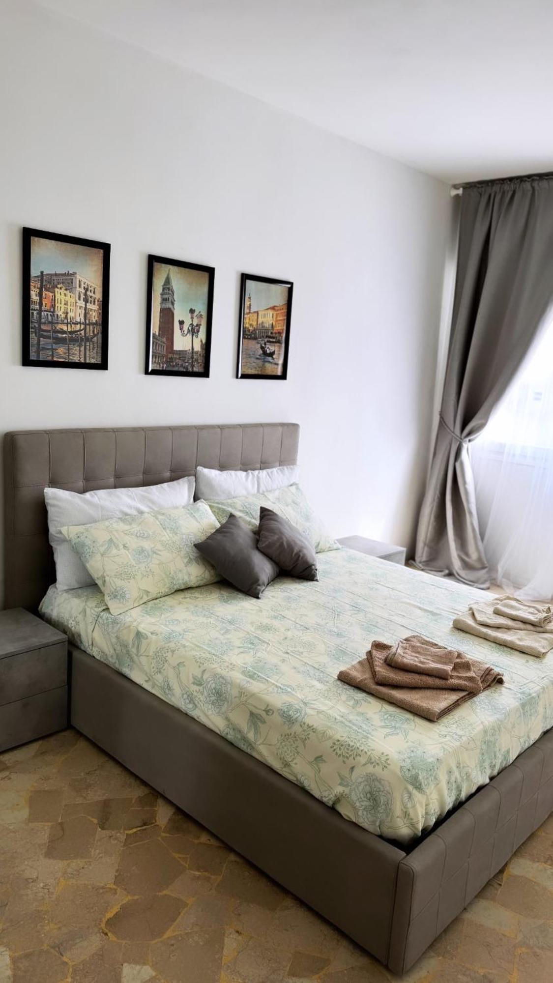 Grey Apartment *