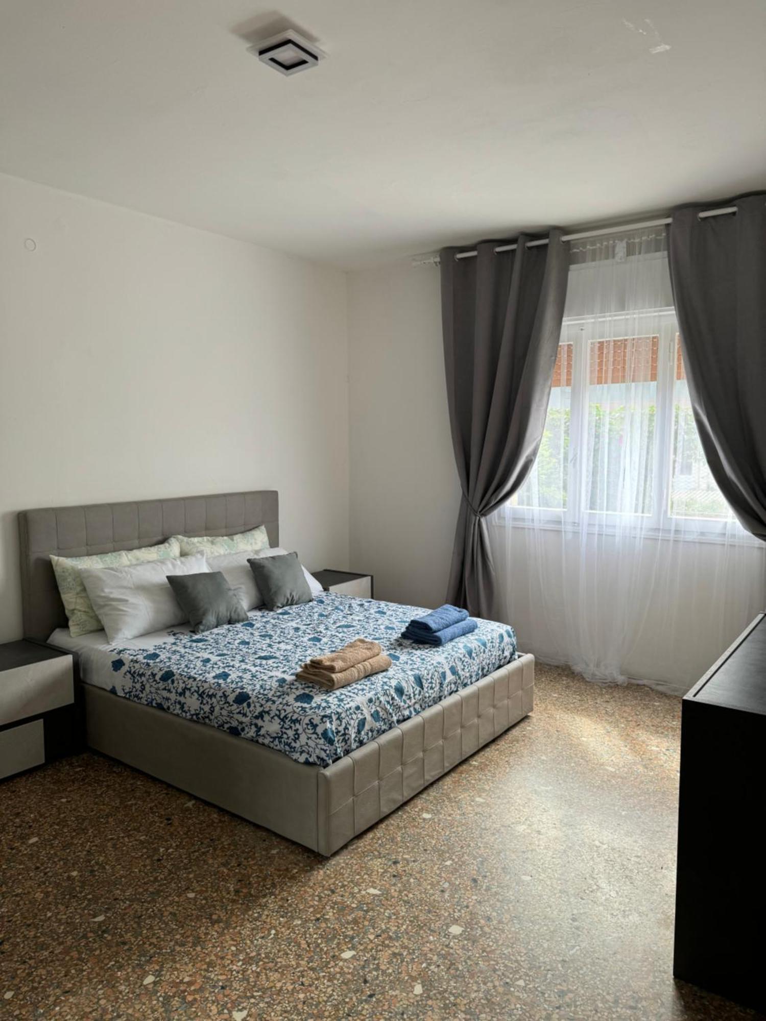 Apartment Grey *