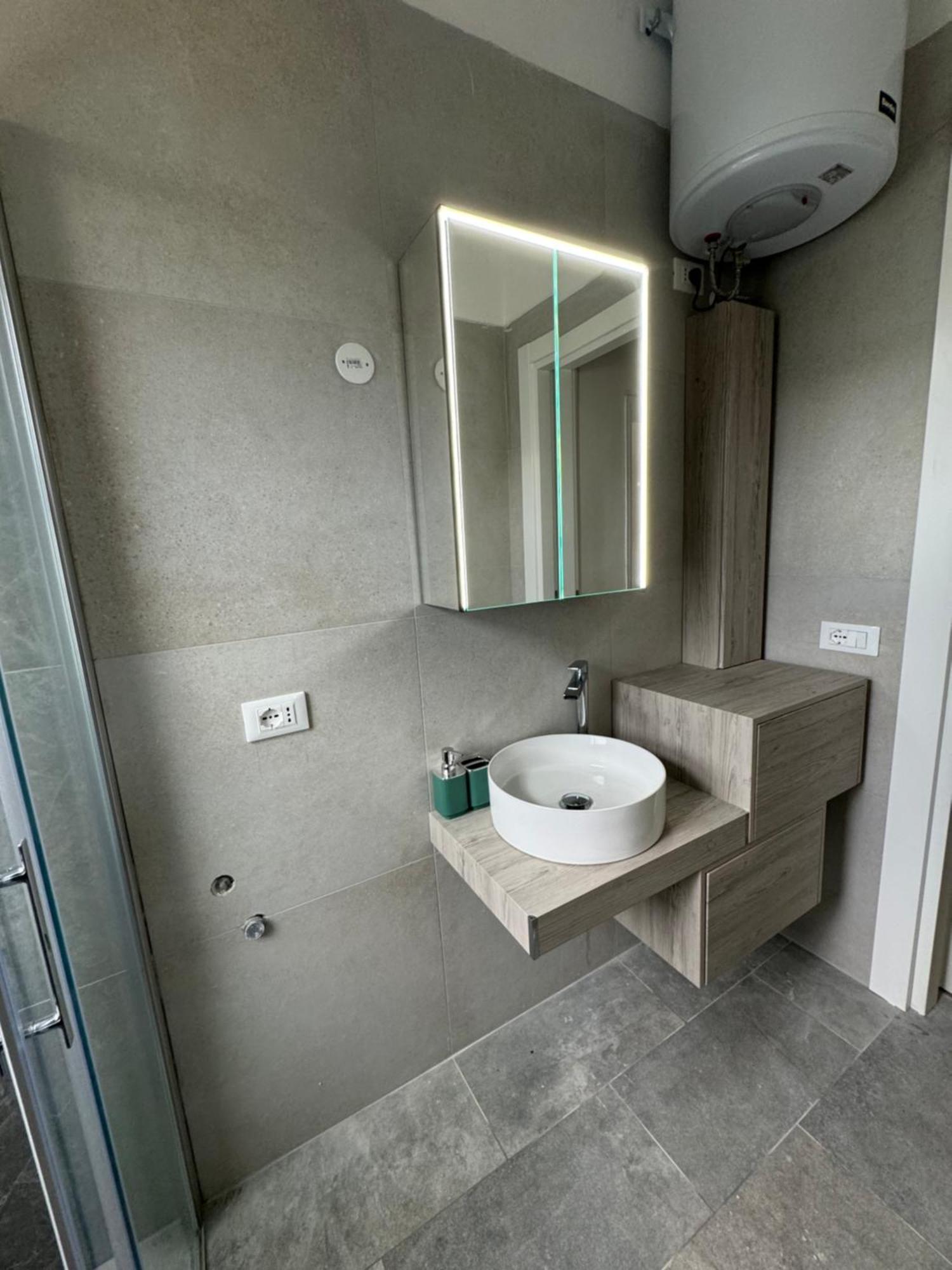 Grey Apartment *