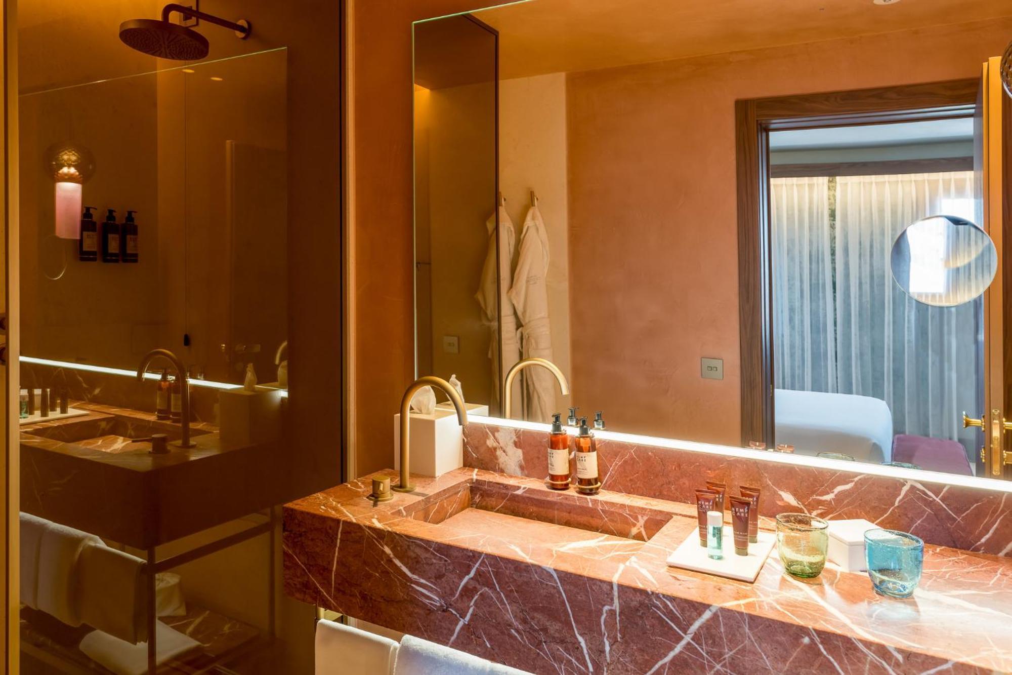 Ca'di Dio-small Luxury