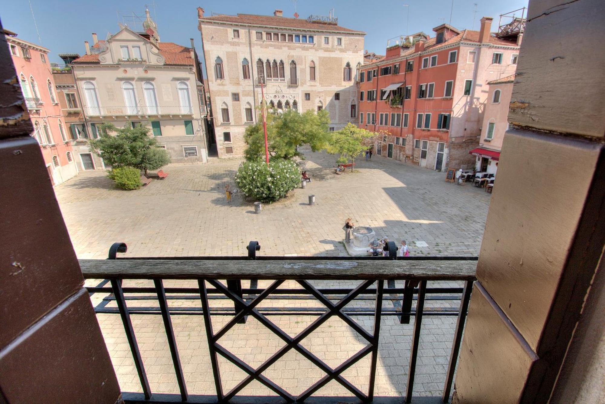 Basilica-terrace Venice