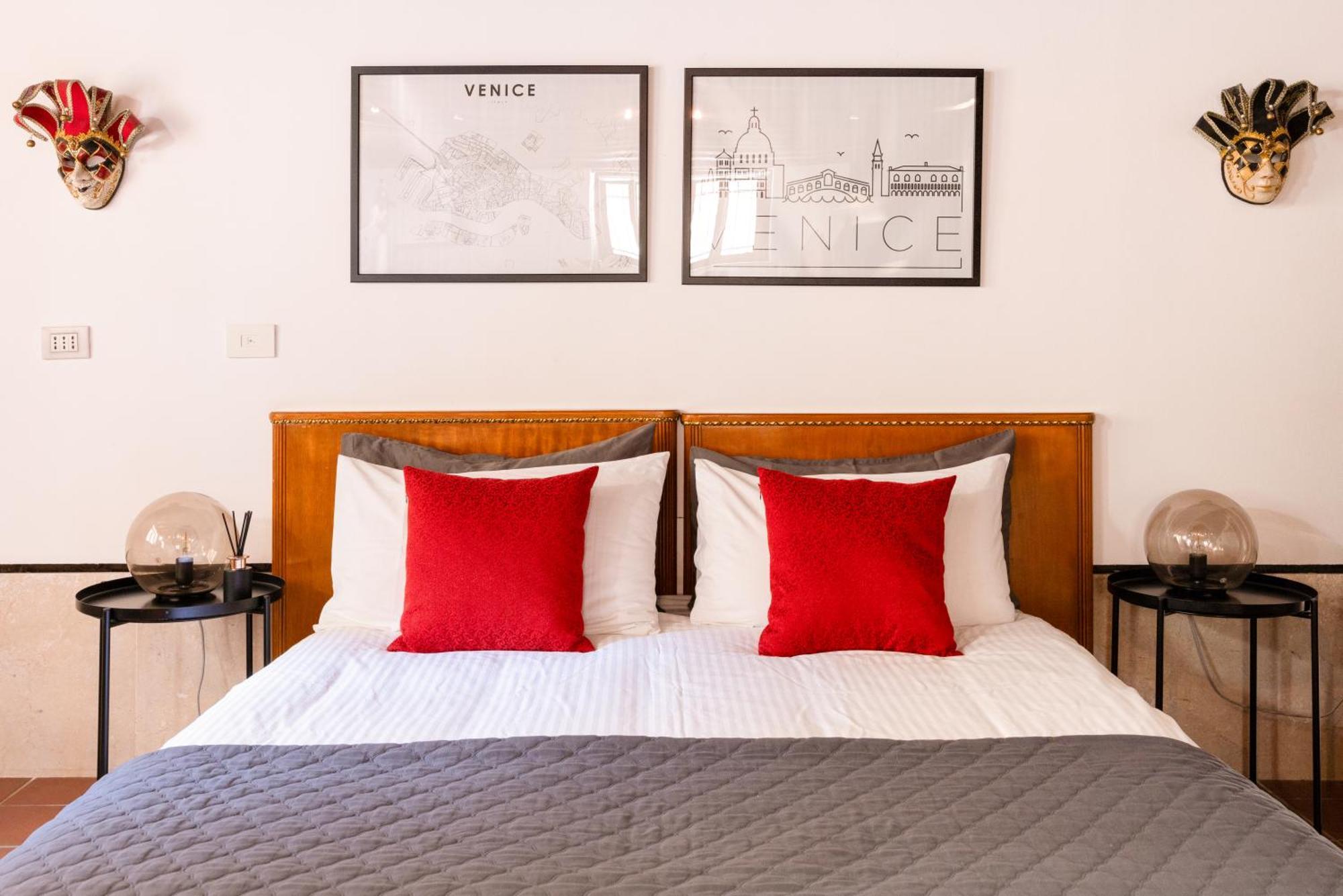 Canal House Apartment Venice