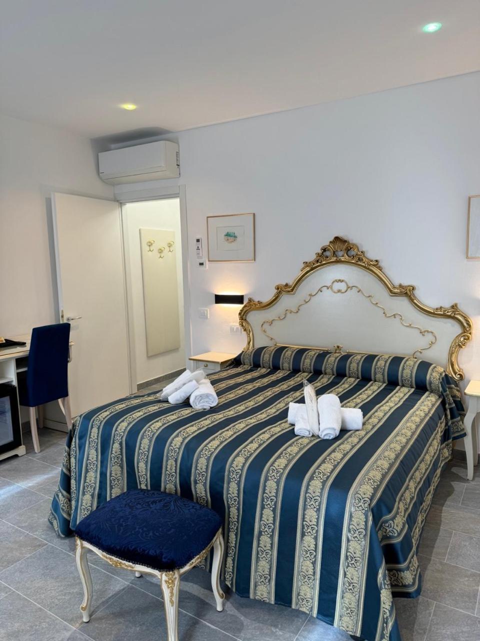 Ca'paradiso * Venice