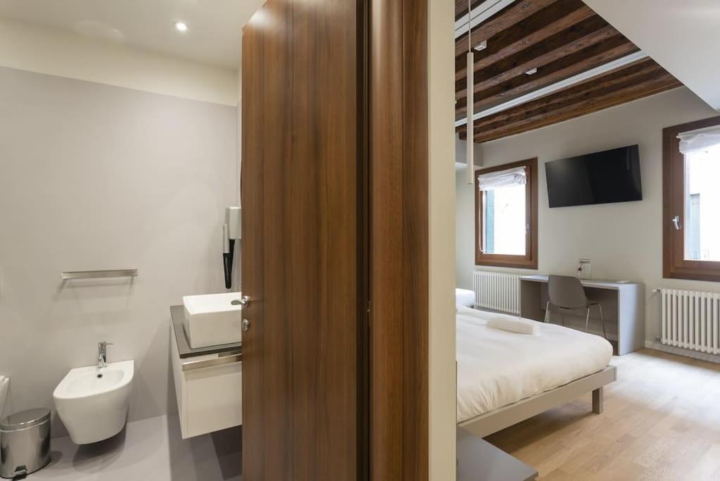 Rialto Prestige Apartment