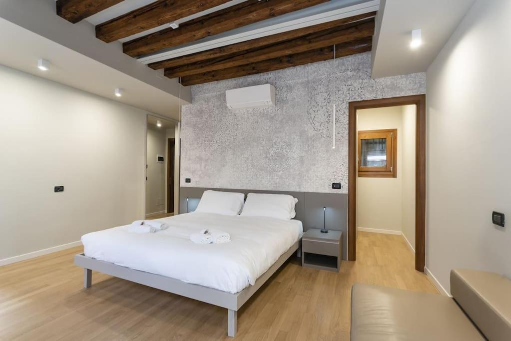 Rialto Prestige Apartment
