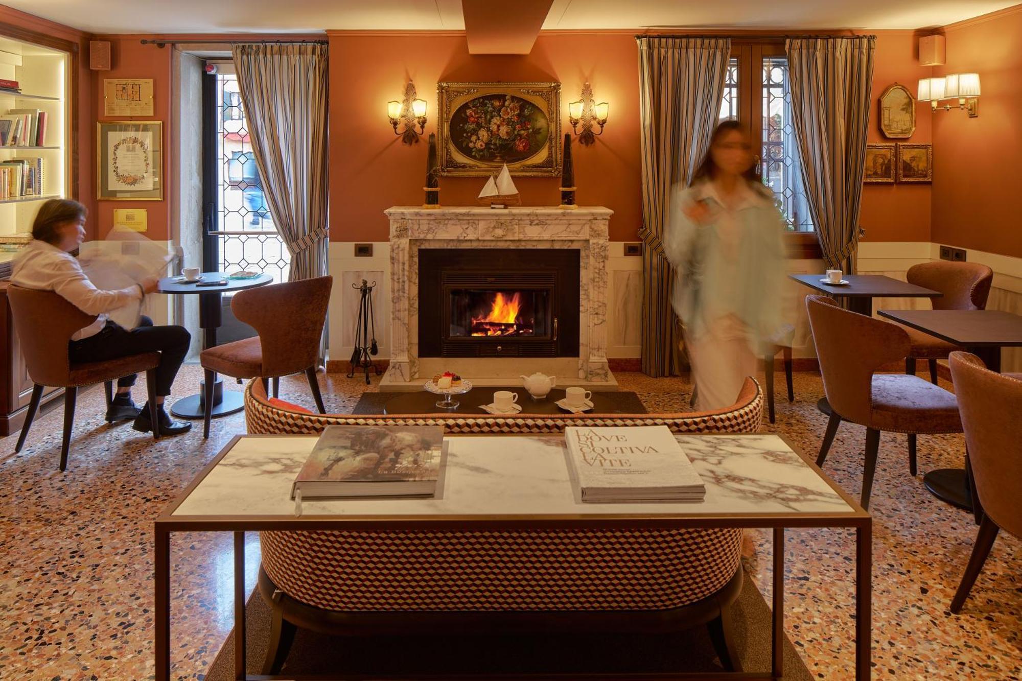 Unahotels Ala Venezia-adults 16 3*