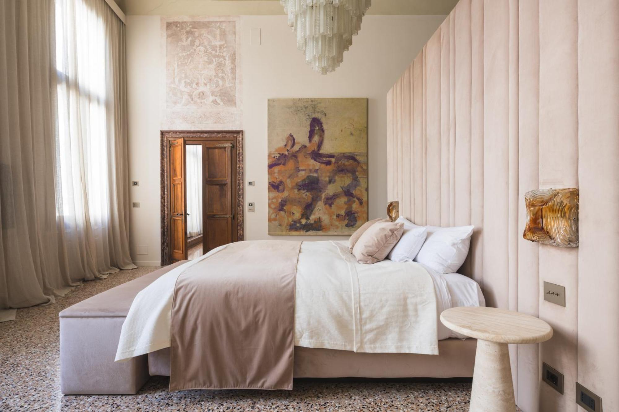 Noble Floor Art R&r Apartment Venice